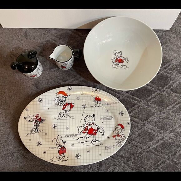 Disney Mickey & Minnie Mouse Sketchbook Christmas 4 piece Serving Set NWT - Picture 2 of 13